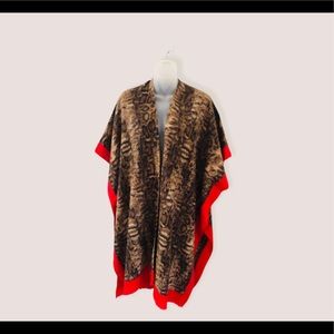 Do Everything in Love NWT Animal Print Kimono, One Size. Leopard Print NWT